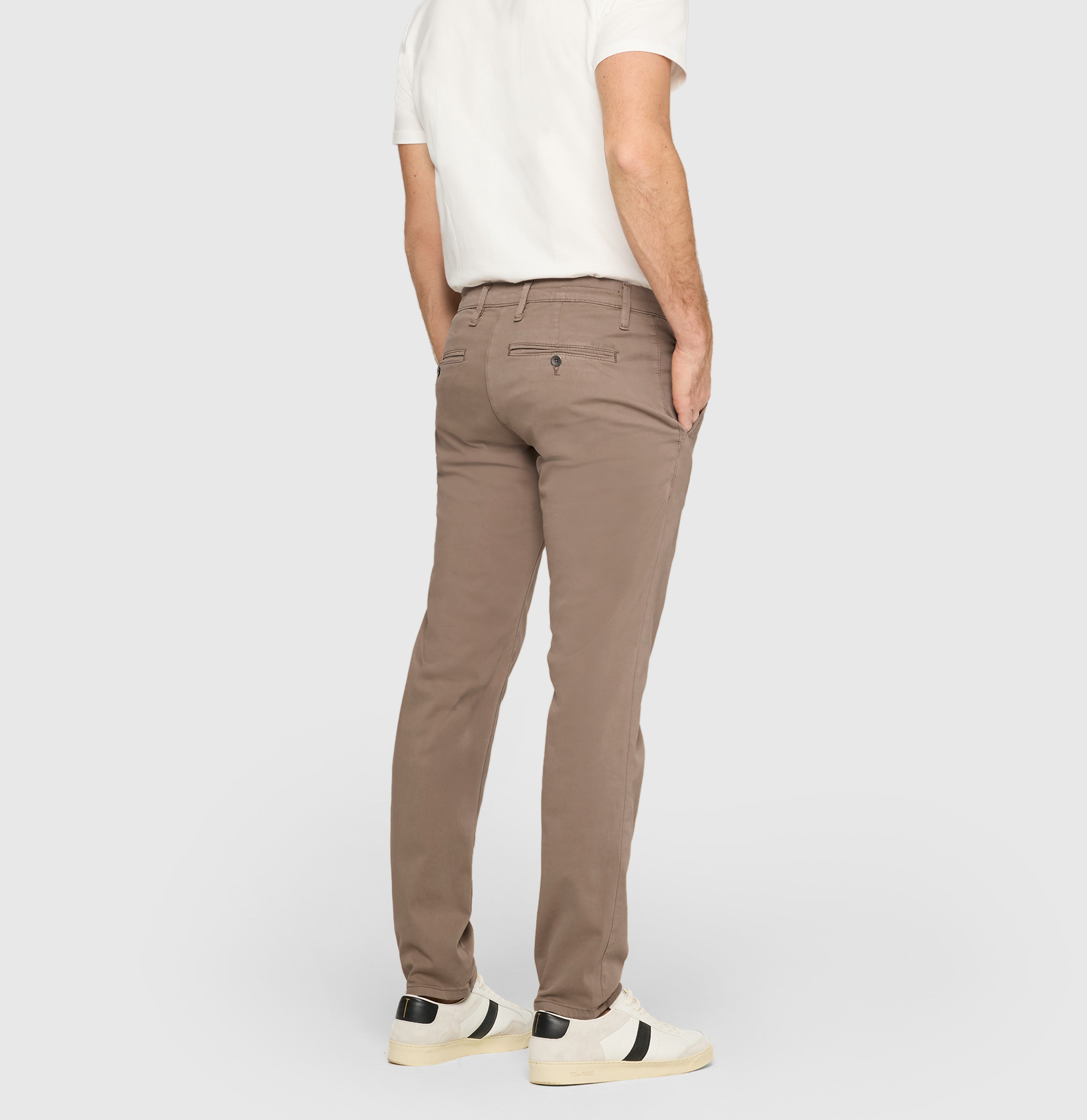Ultimate driver pants in a chino design. | Driver Pants | new havanna | Detailed view 2 of model