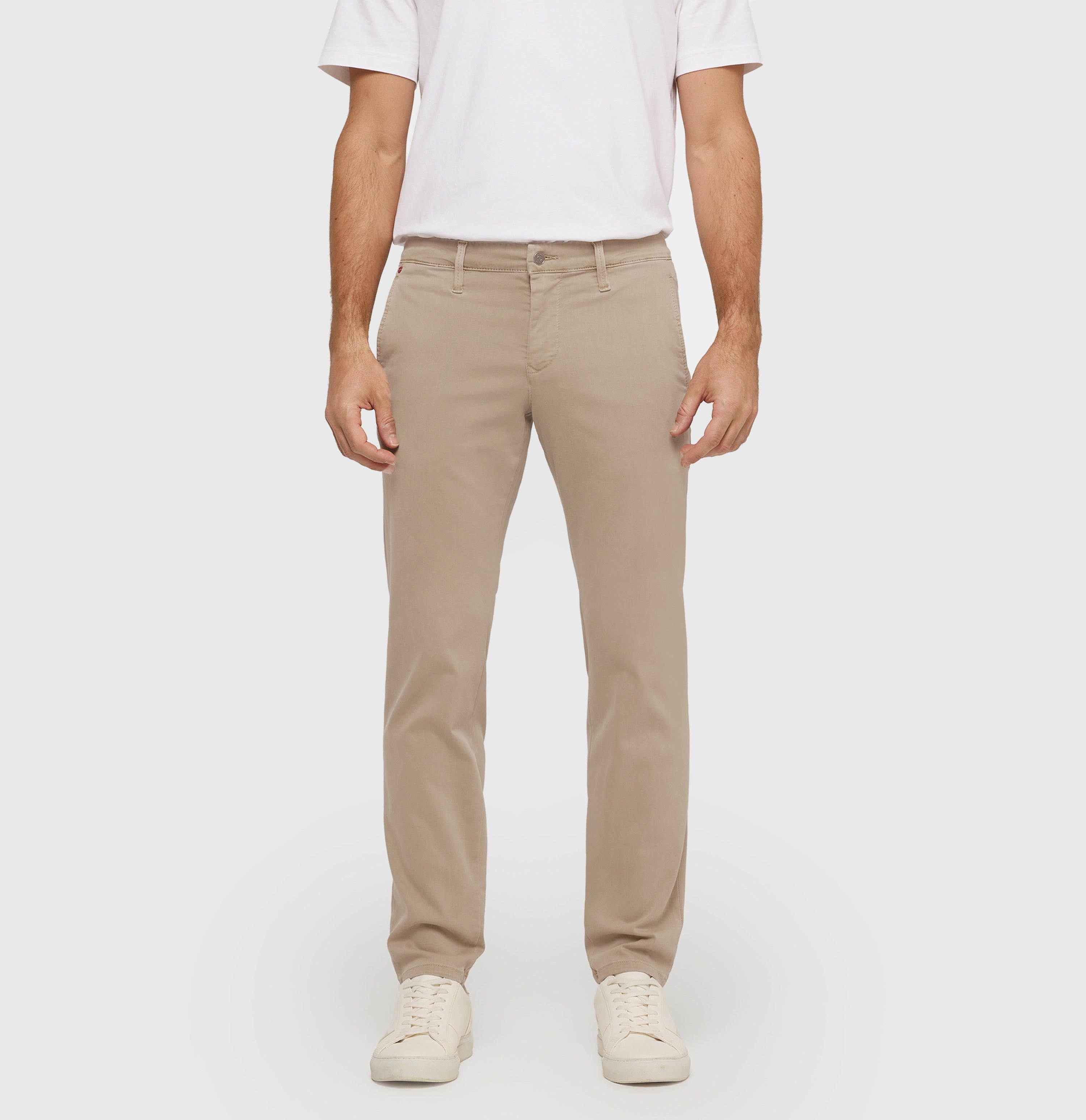 Ultimate driver pants in a chino design. | Driver Pants | dune | Front view of model