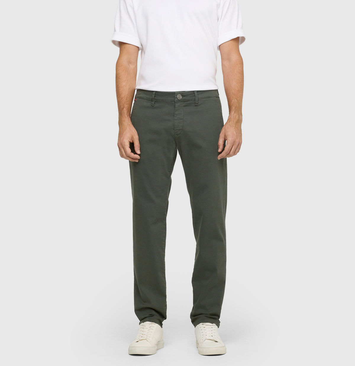 Ultimate driver pants in a chino design. | Driver Pants | fir printed | Front view of model