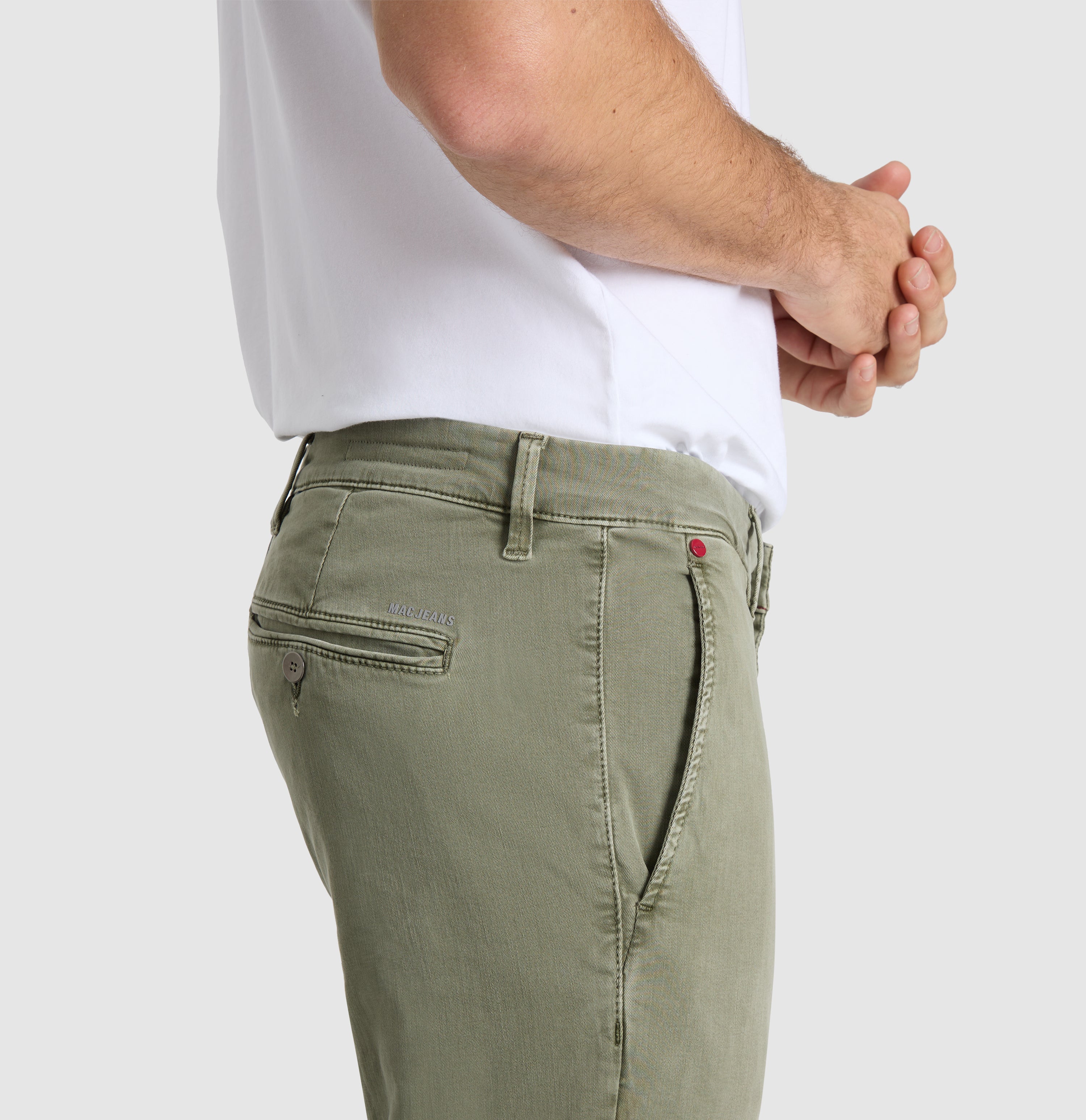 Comfortable ultimate driver’s pants in a chino design. | S-NAME | S-FBBZ | Detailed view 3 of model